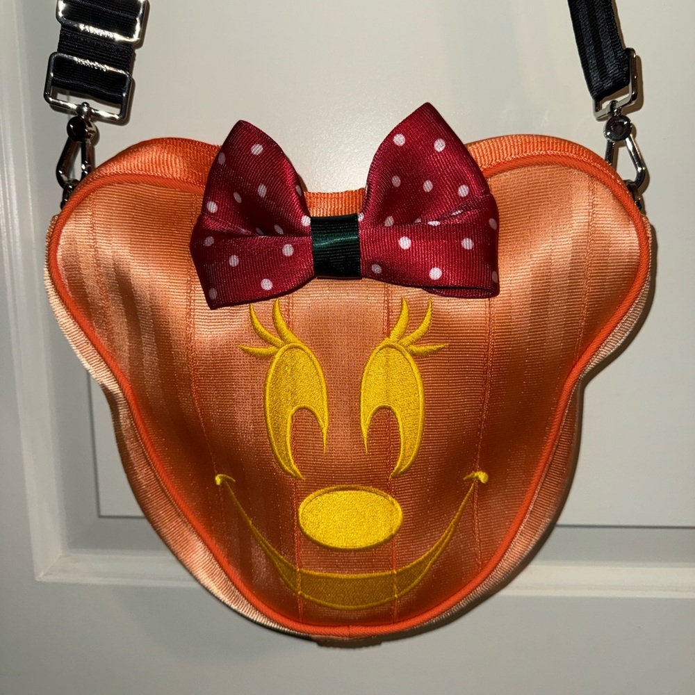 Harveys Halloween Minnie Convertible Tote